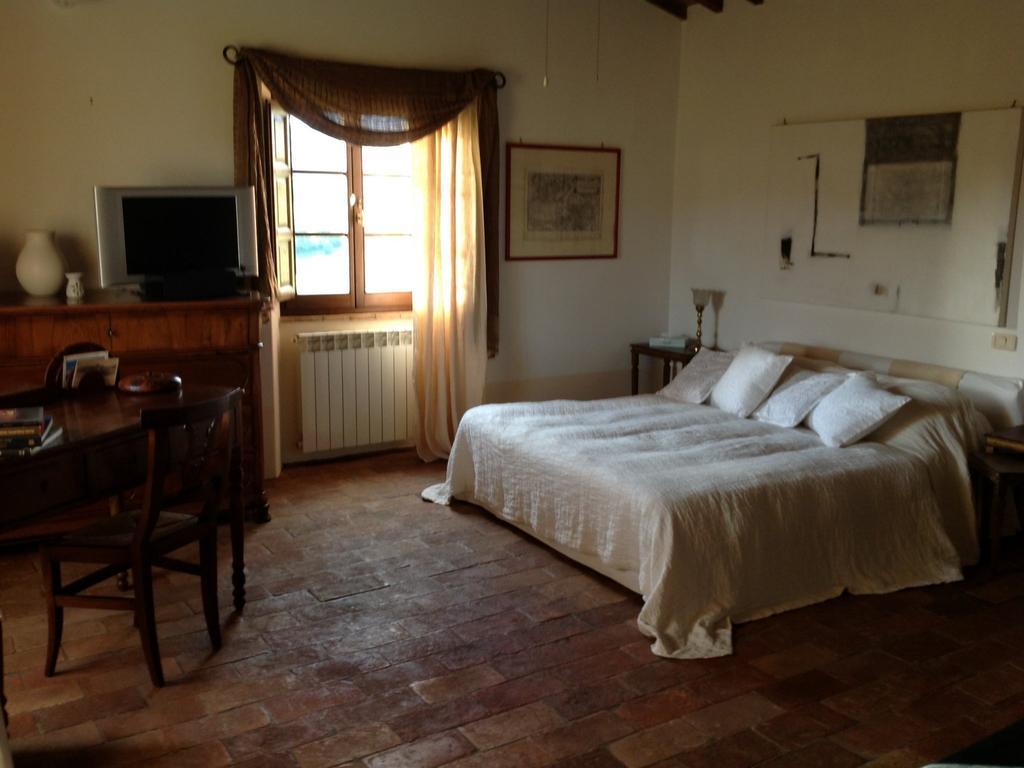 Bed and Breakfast Poggioba à Sovana Chambre photo